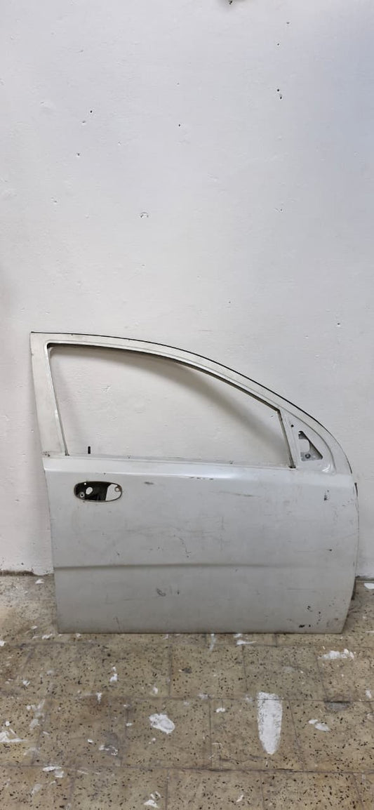 Puerta Aveo Delantera Derecha