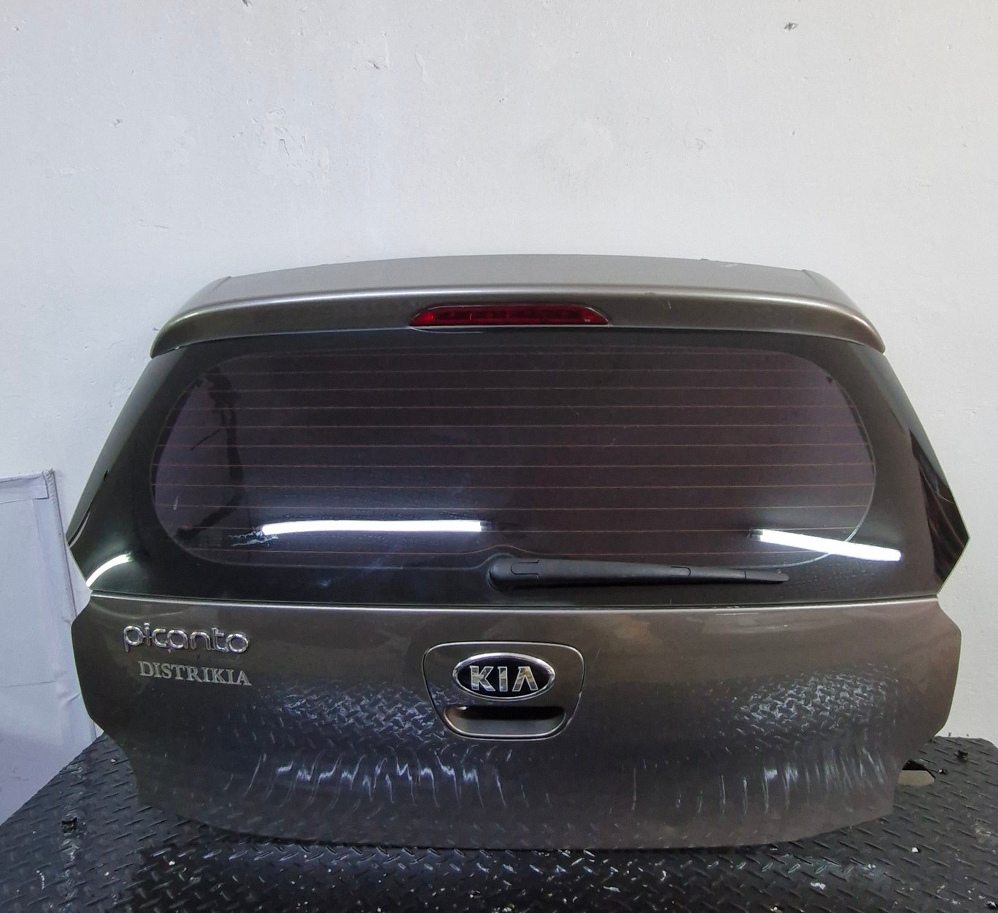 Tapa maletas kia picanto 2020